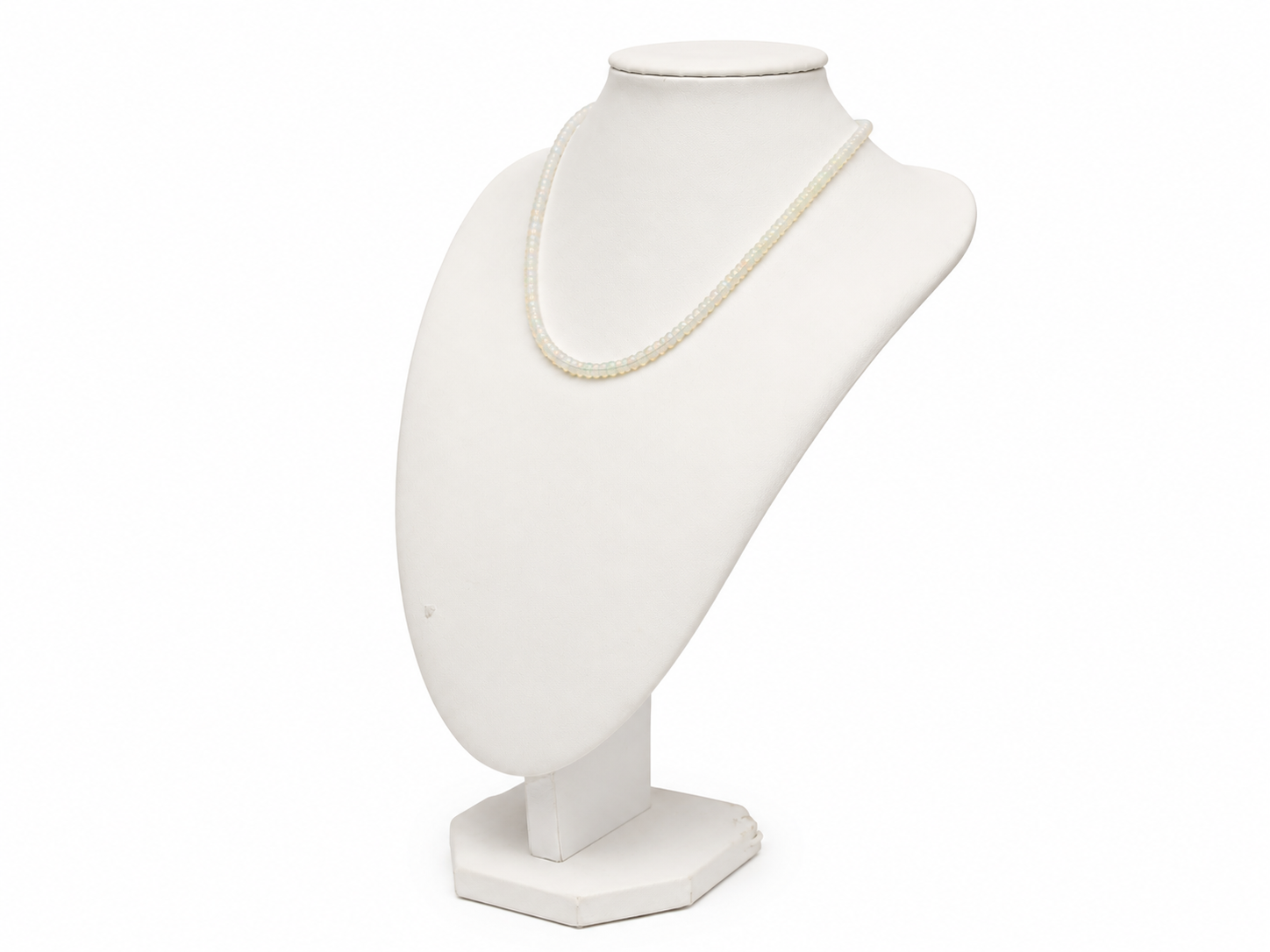 Collana con Opali